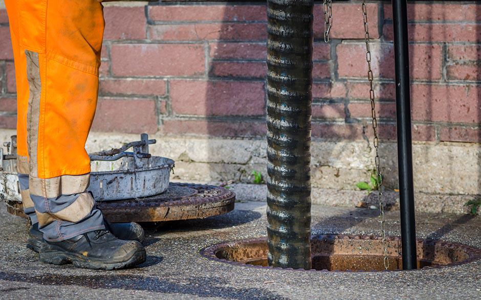 débouchage curage canalisation Louvres